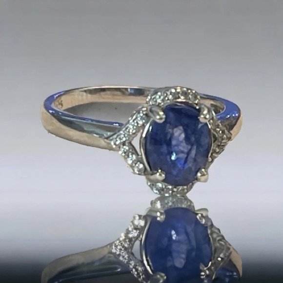 Natural Ceylon Sapphire Sterling Silver Ring (6.75) - Picture 11 of 12